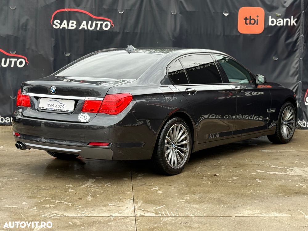 BMW Seria 7 730Ld - 29