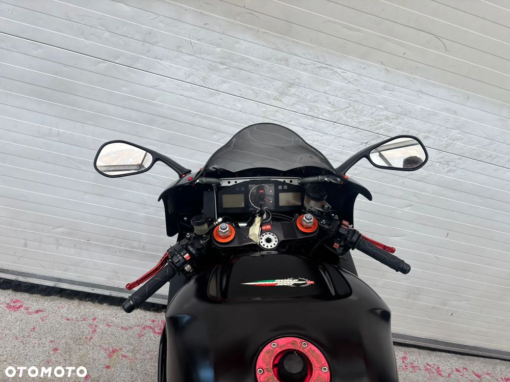 Aprilia RSV - 29