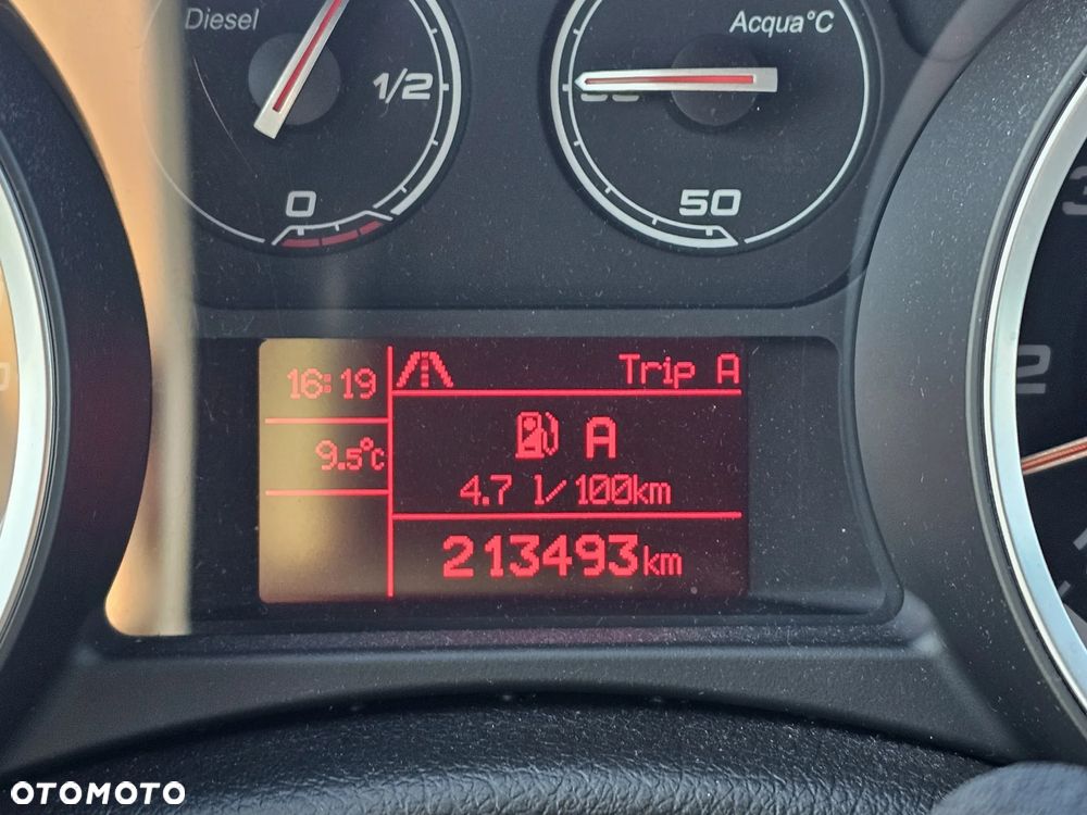 Alfa Romeo Giulietta 1.6 JTDM Distinctive - 17