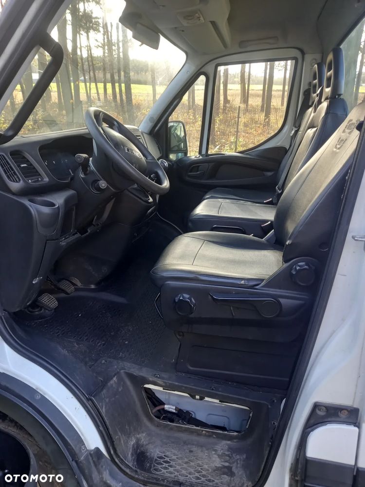 Iveco Daily kabina kompletna ładna - 2