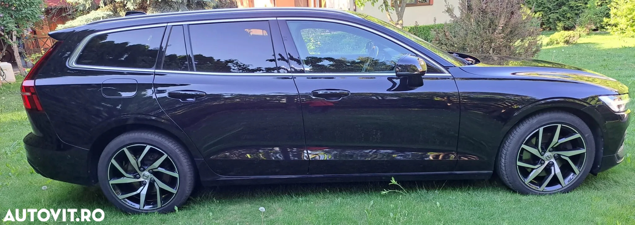 Volvo V60 T4 Momentum Pro - 9
