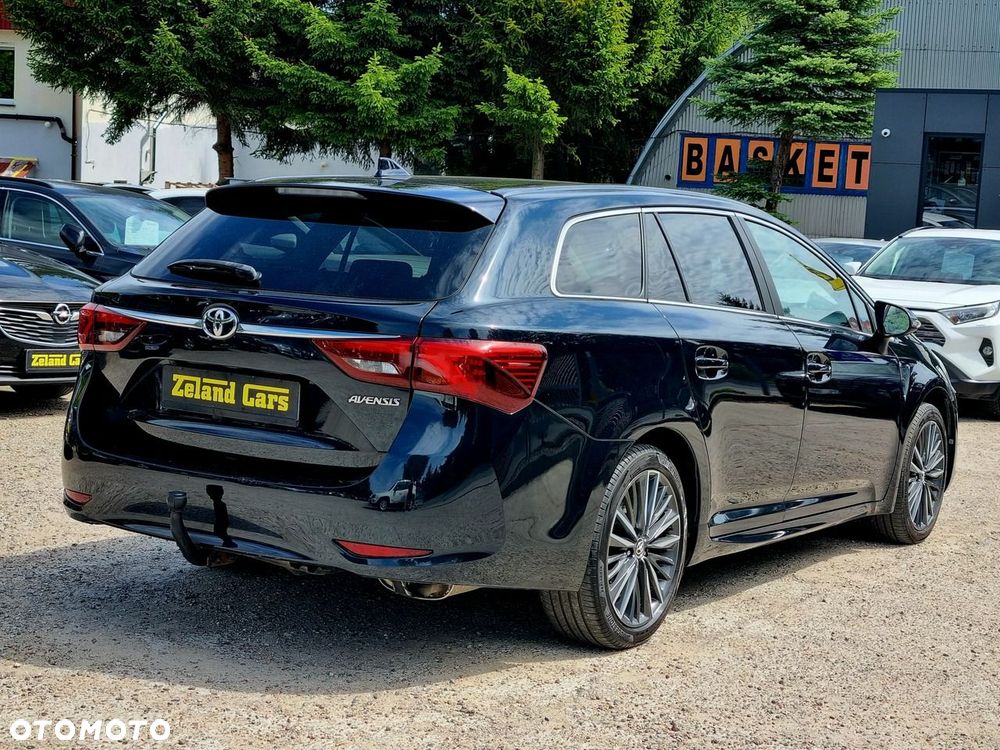 Toyota Avensis 1.8 Premium MS - 4