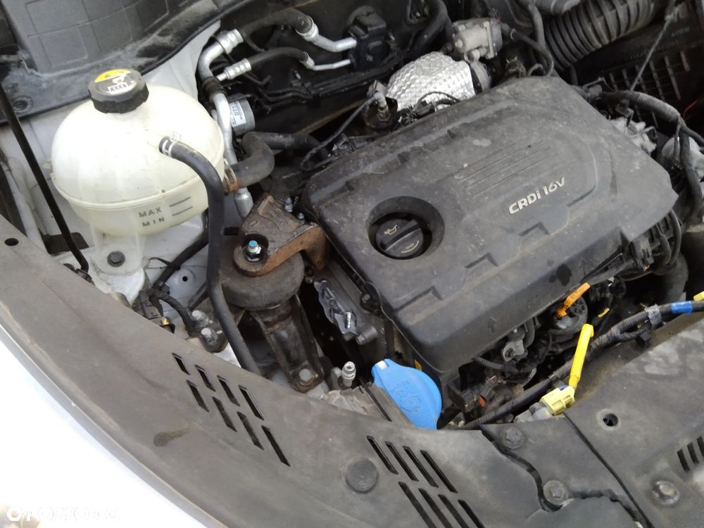 Hyundai Tucson blue 1.7 CRDi 2WD Trend - 12