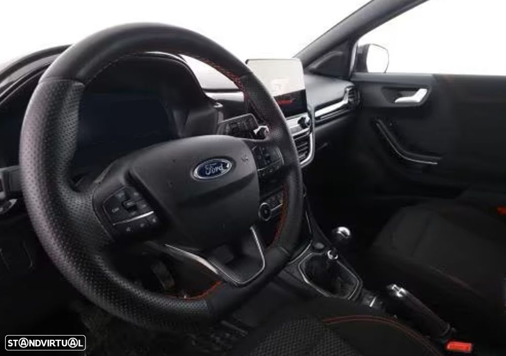 Ford Puma 1.0 EcoBoost MHEV ST-Line X Vivid Ruby Edition - 4