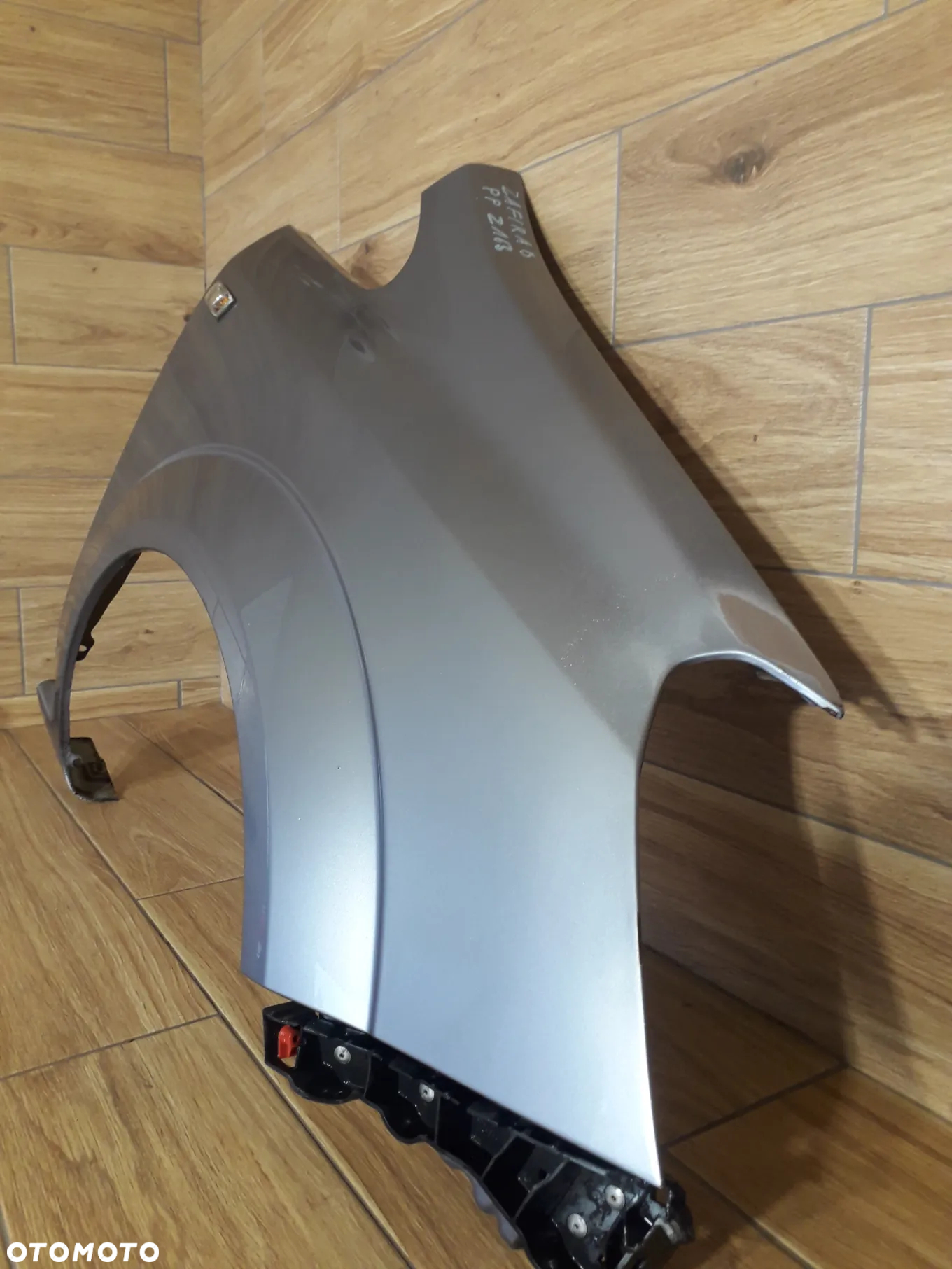 Błotnik Prawy Przód Opel Zafira B Z163 - 3