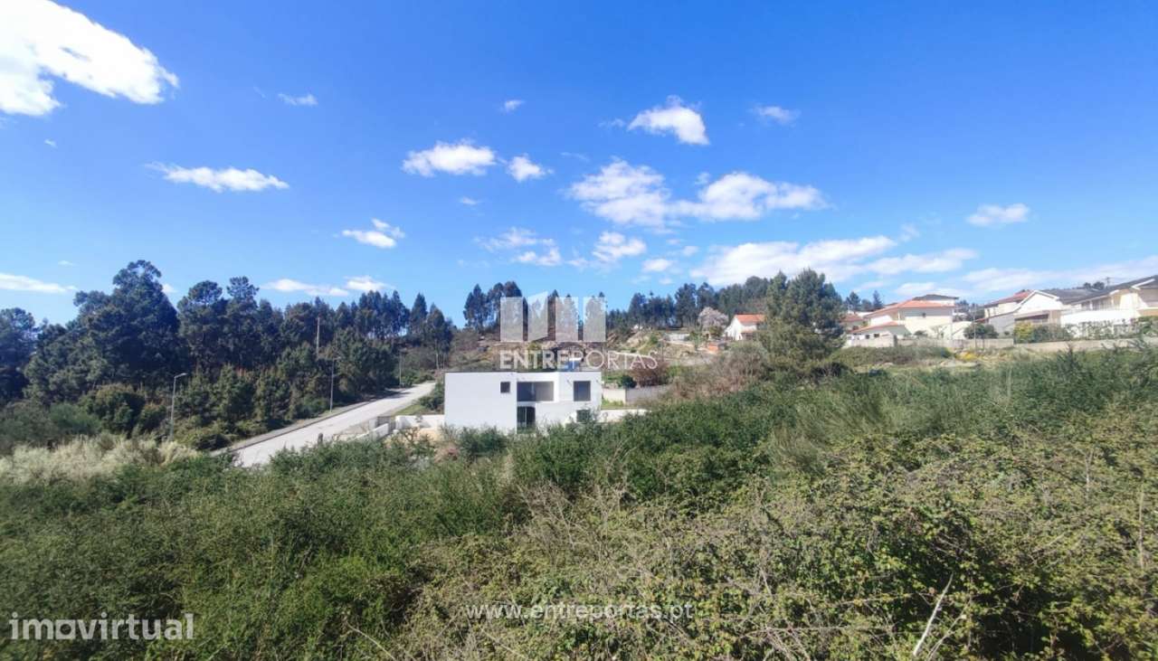 Venda 2 Lotes de Terreno com possibilidade de construção de 2 Moradi - Grande imagem: 4/30