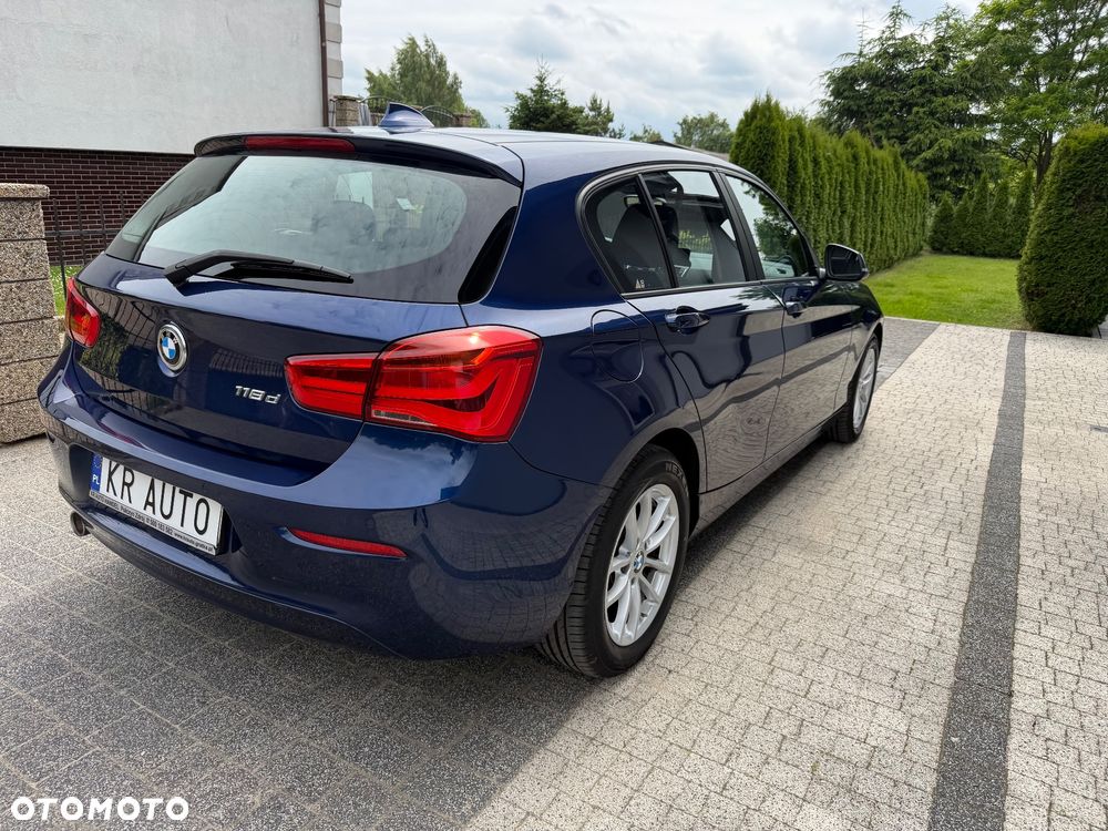 BMW Seria 1 118d - 4