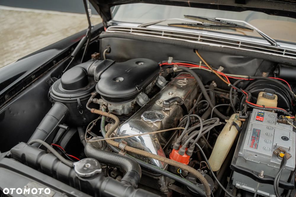 Mercedes-Benz 280 - 11