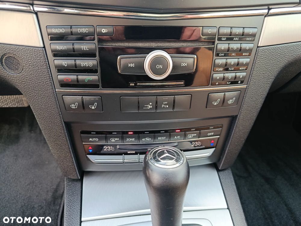 Mercedes-Benz Klasa E - 26