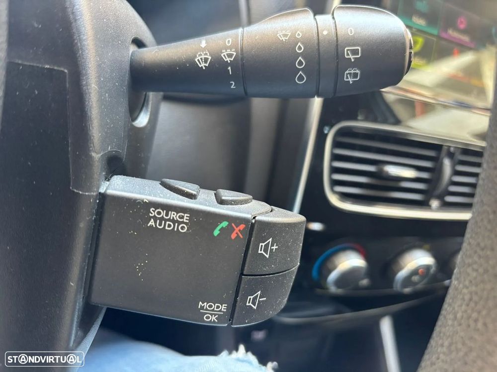 Renault Clio CLIO 1.5 dCI 75cv - ZEN - AC - IVA DEDUTÍVEL - 31