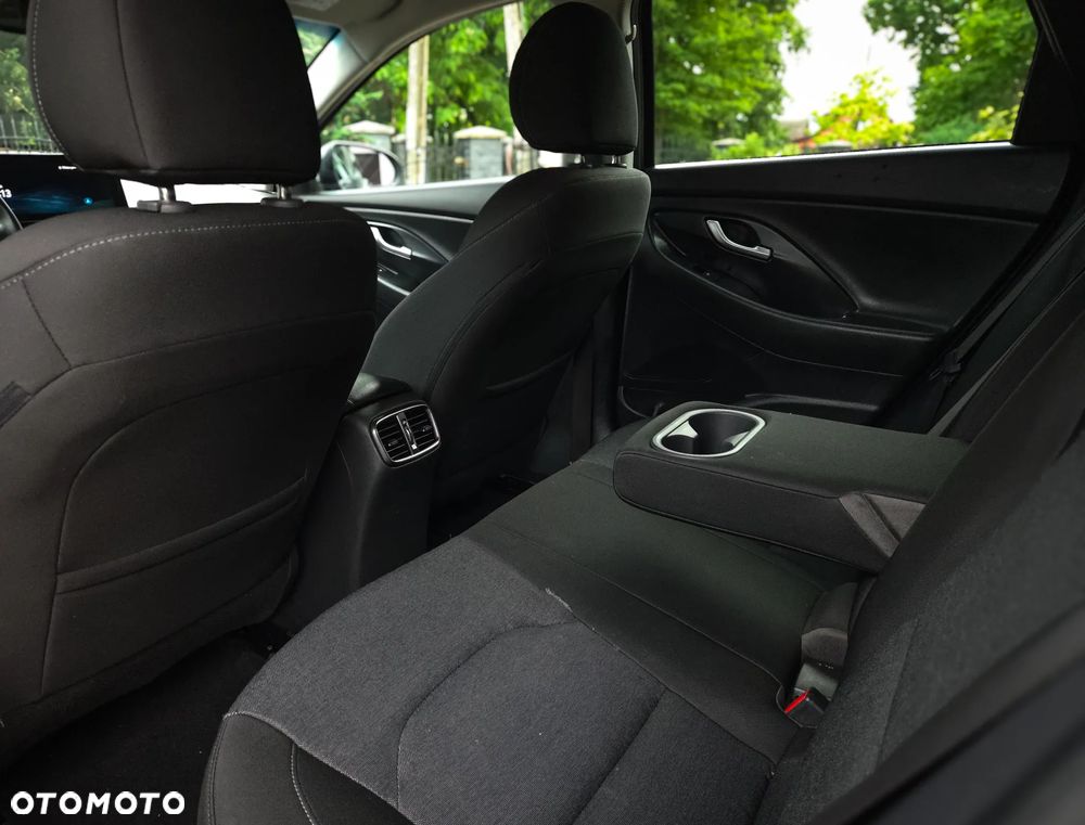 Hyundai i30 1.0 T-GDI GO Plus - 12