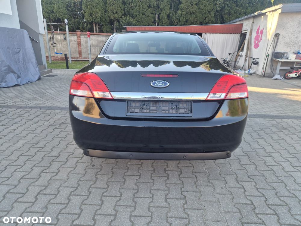 Ford Focus 1.6 Ambiente - 13