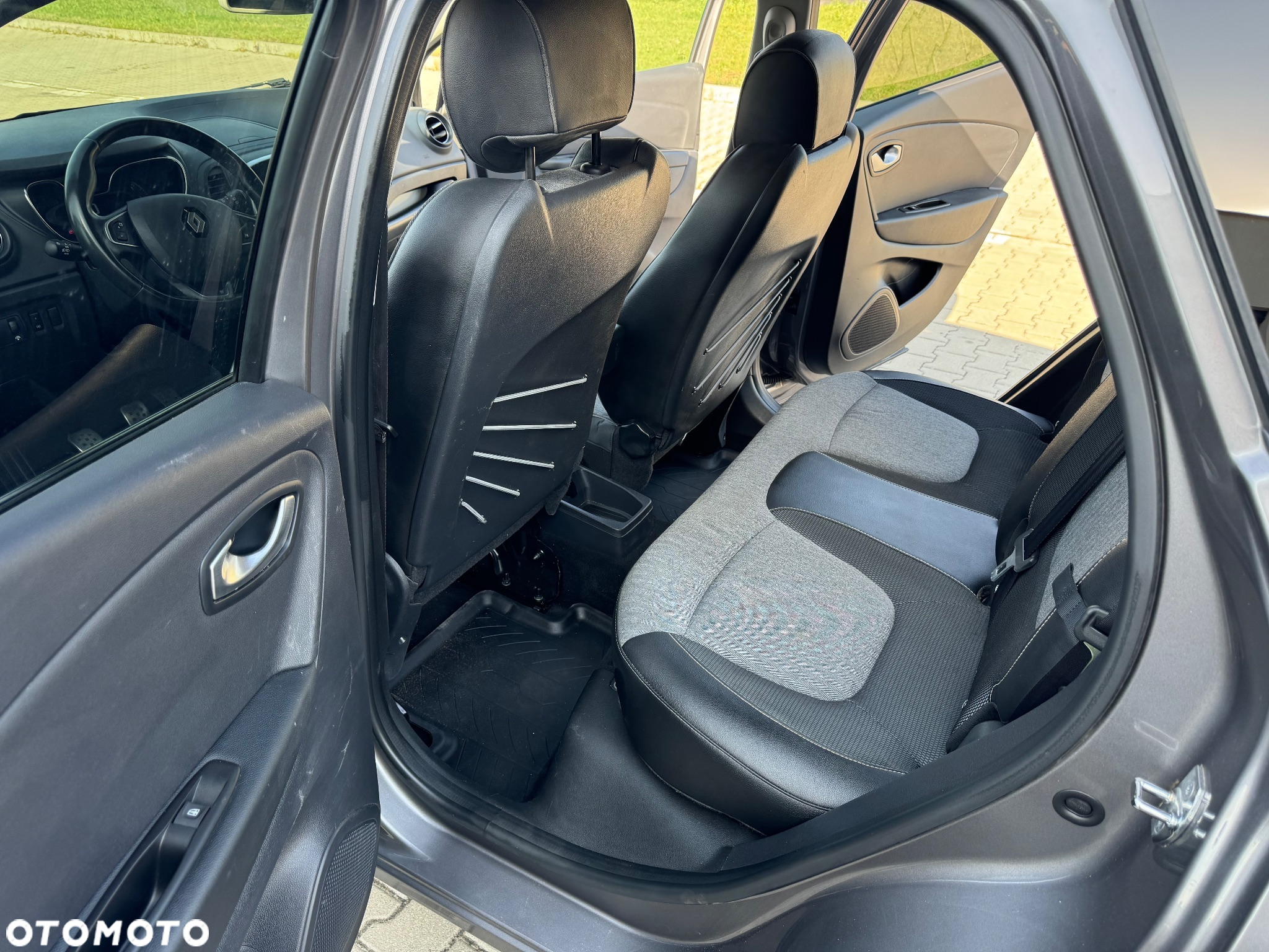 Renault Captur ENERGY TCe 120 Elysee - 24