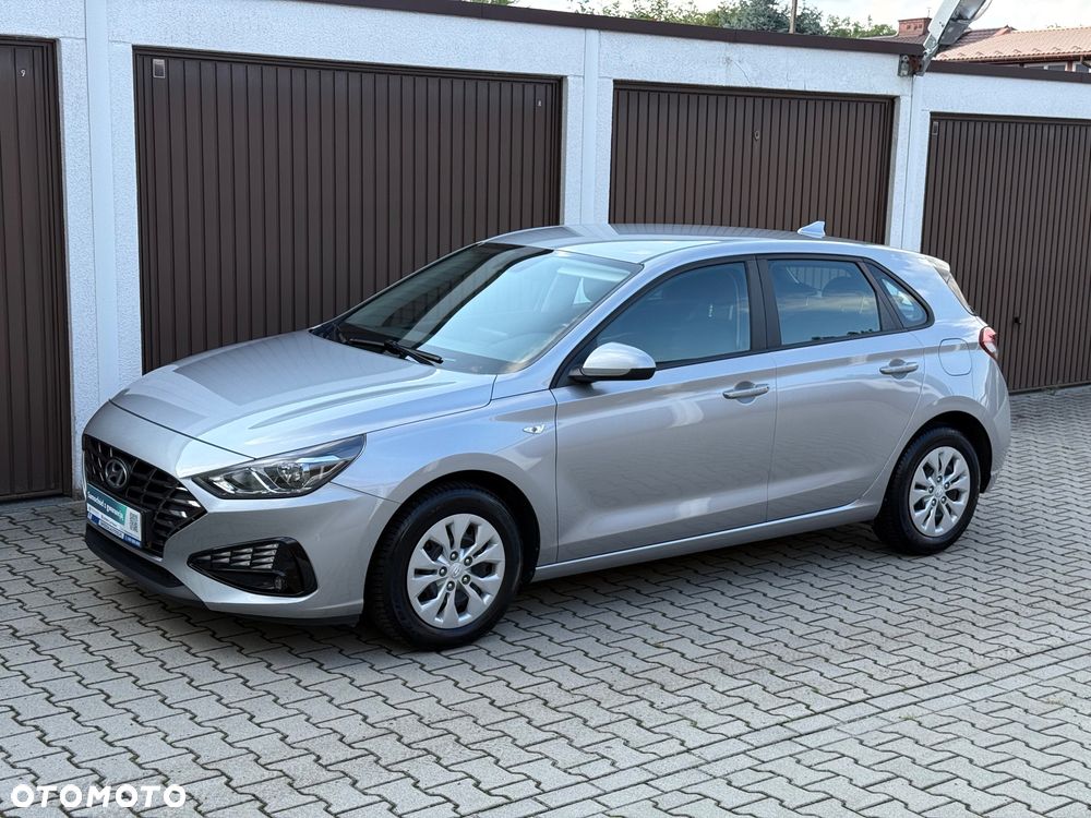 Hyundai i30 1.5 DPI Classic + - 28
