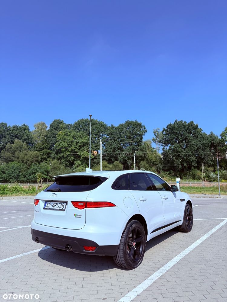 Jaguar F-Pace 3.0 TDV6 AWD R-Sport - 4