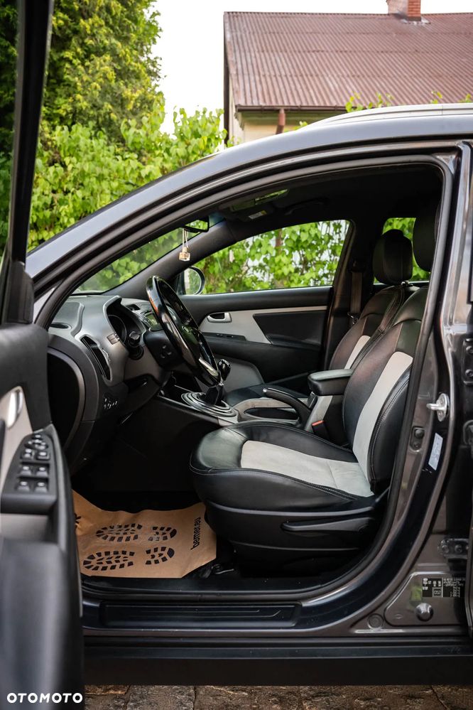 Kia Sportage 1.7 CRDI 2WD Edition 7 - 14