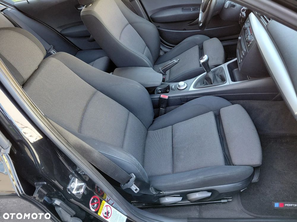 BMW Seria 1 - 13