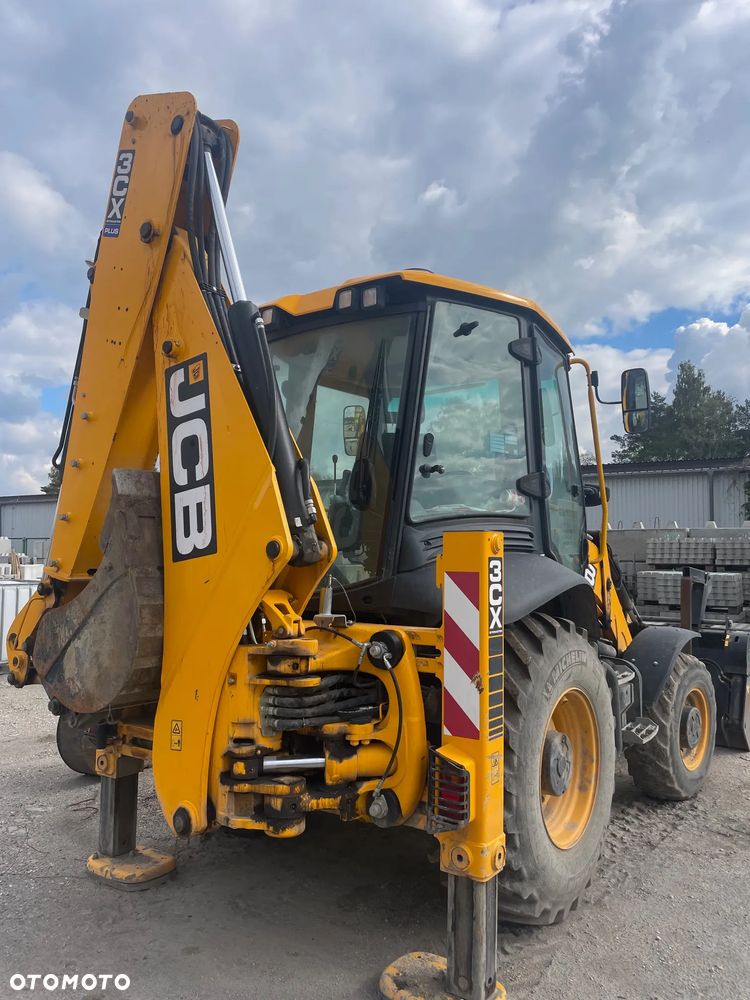 JCB 3CX PLUS - 18