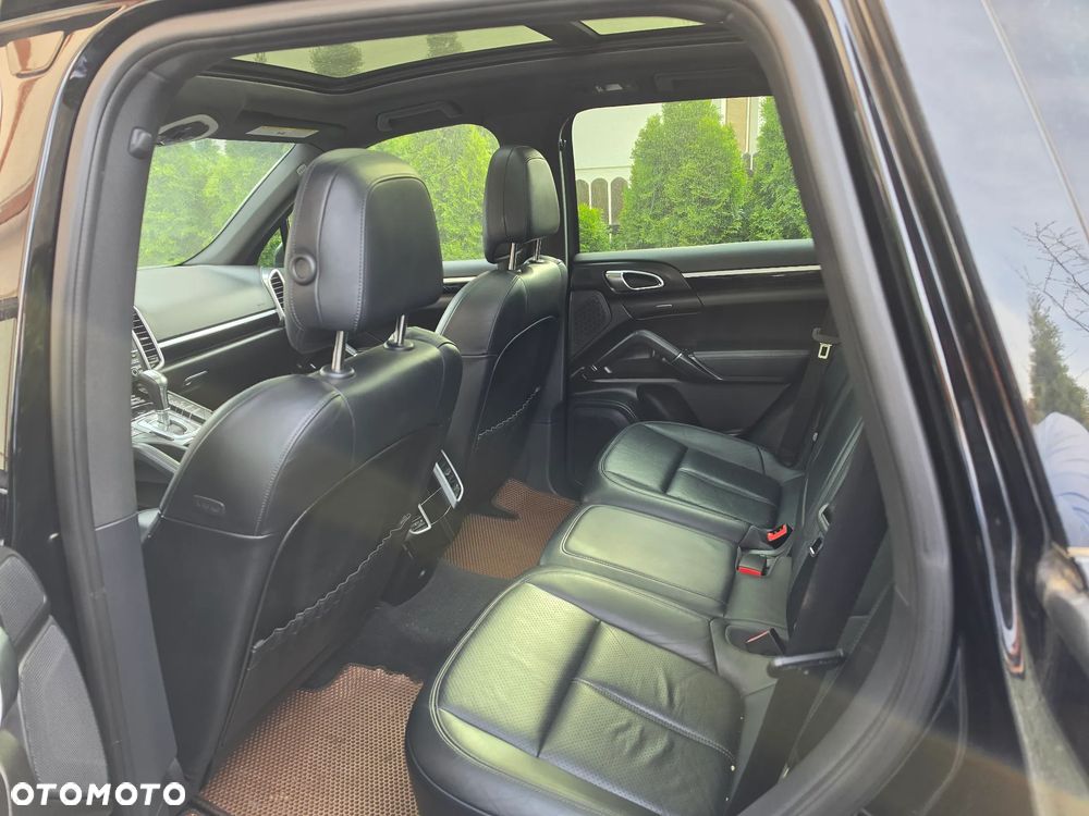 Porsche Cayenne S - 6