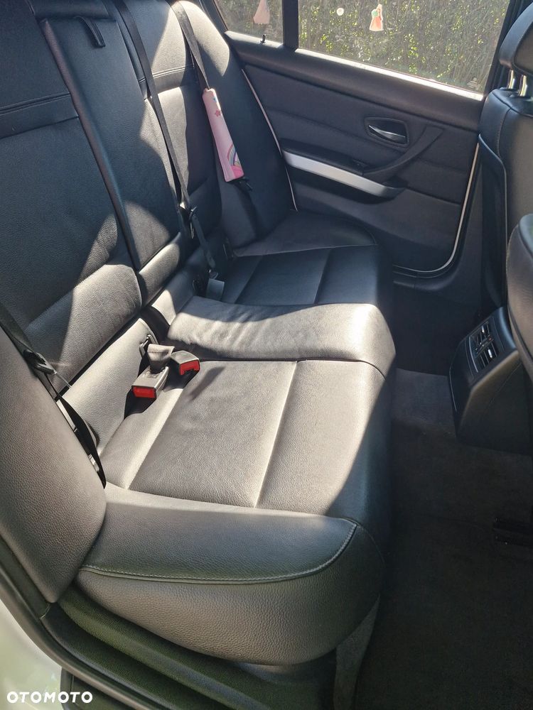 BMW Seria 3 325d - 26