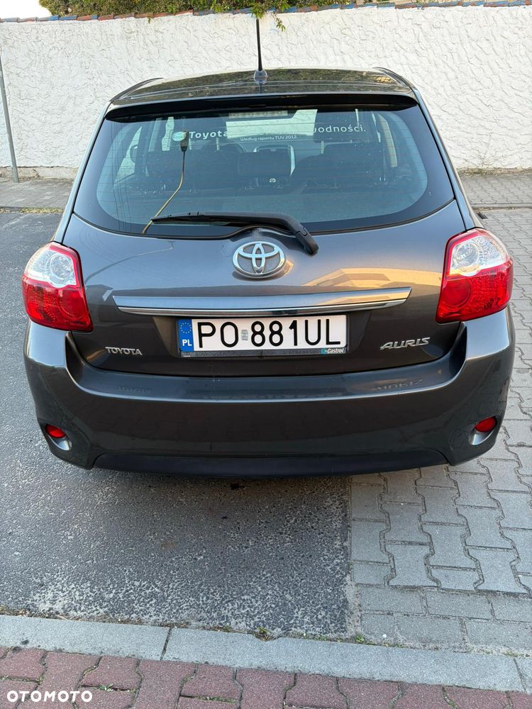 Toyota Auris 1.33 VVT-i Premium Comfort - 5