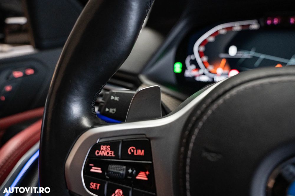 BMW X6 xDrive30d - 23