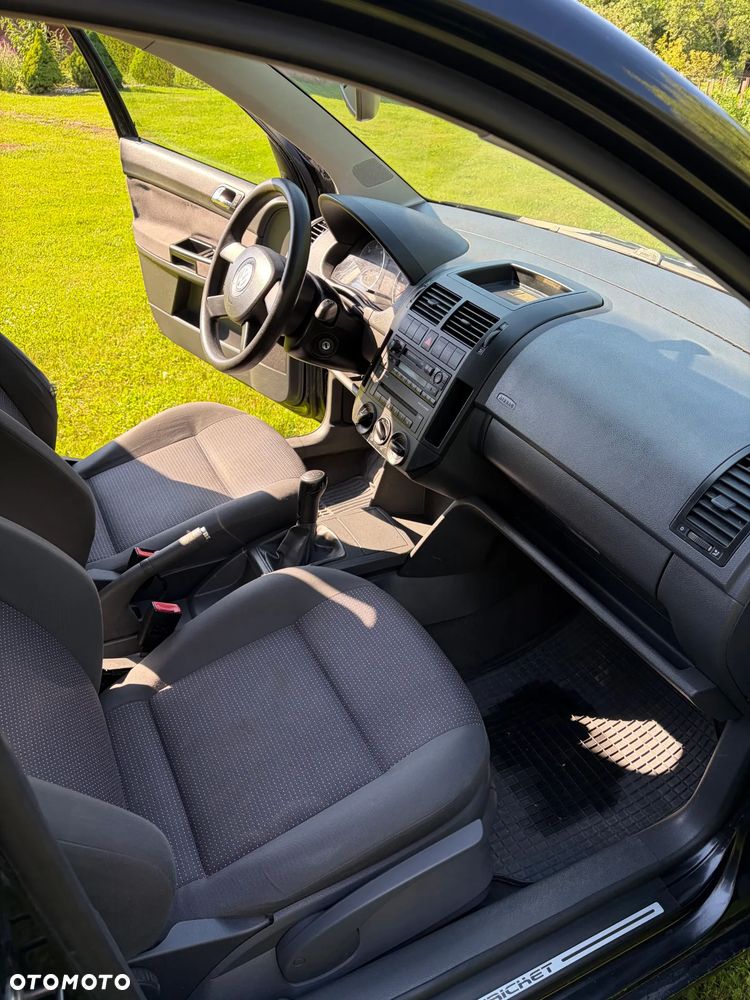 Volkswagen Polo - 13