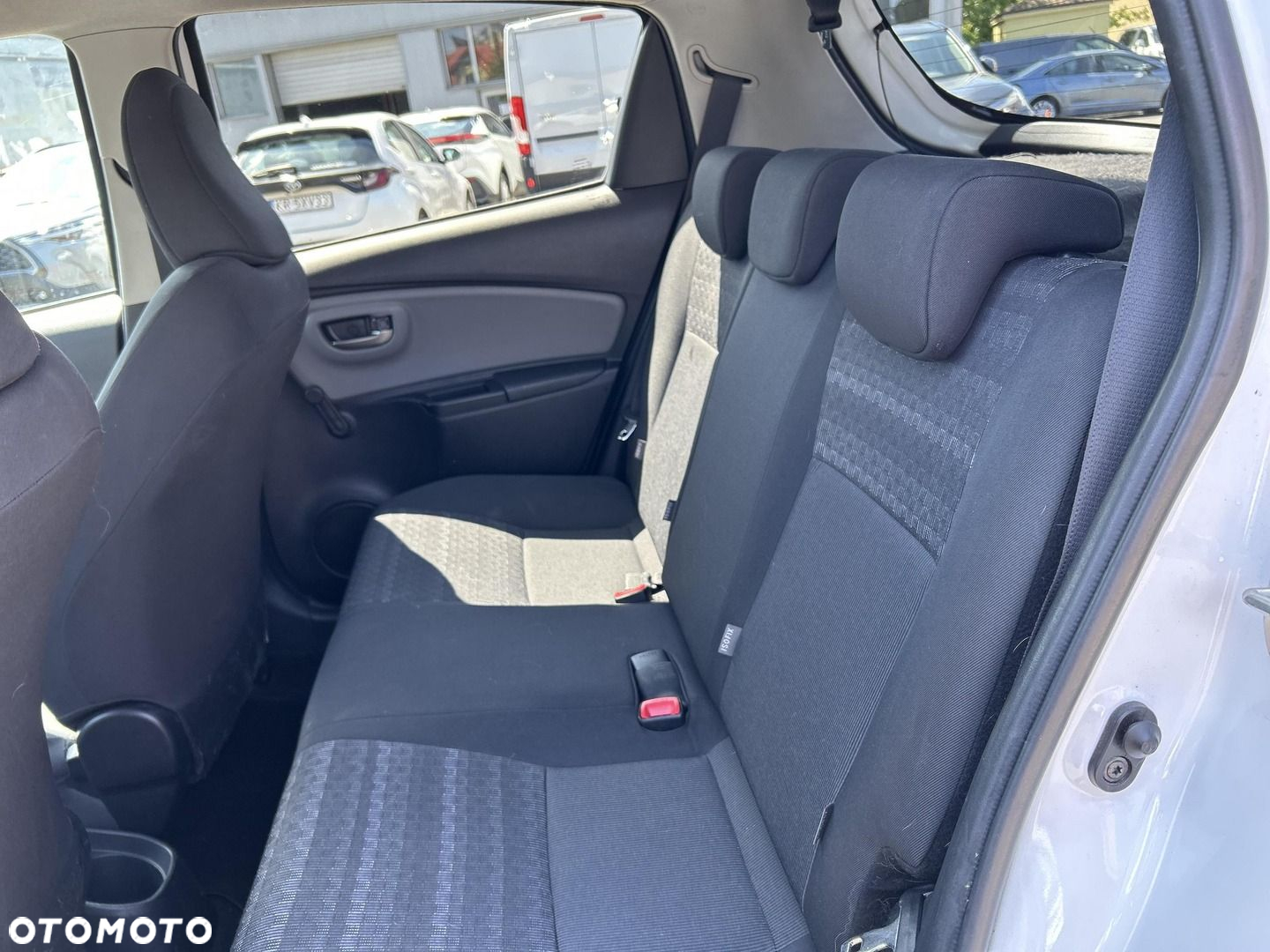 Toyota Yaris - 13