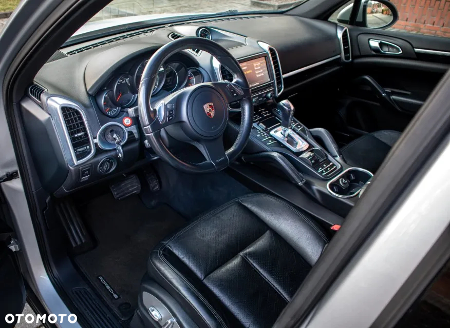 Porsche Cayenne - 18