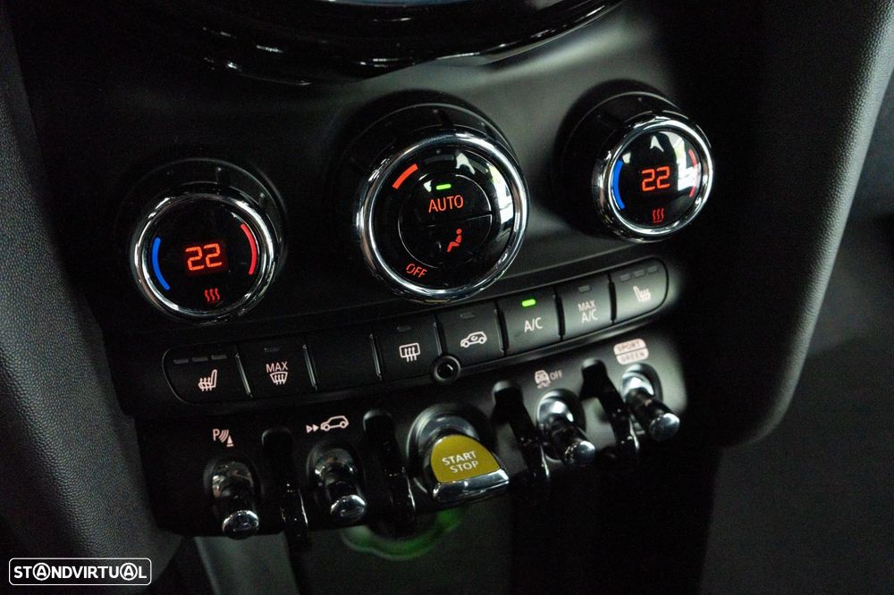 MINI 3 Portas Cooper SE Premium Essential - 25