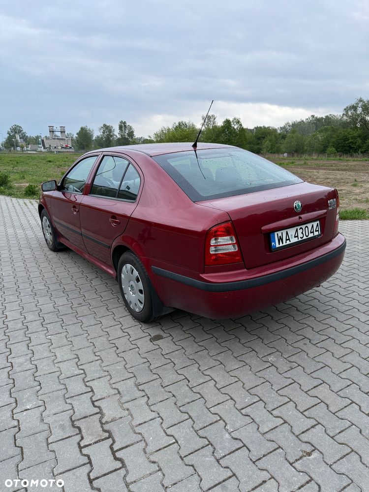 Skoda Octavia 1.6 Tour Plus Ice+ - 2