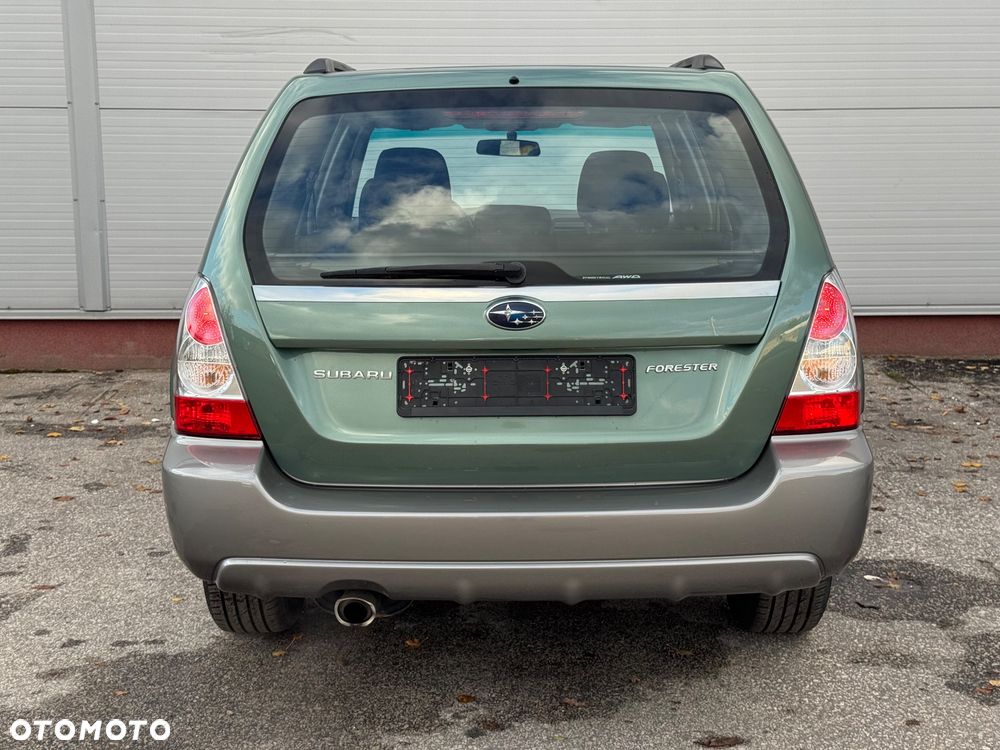 Subaru Forester 2.0X Celebration - 4