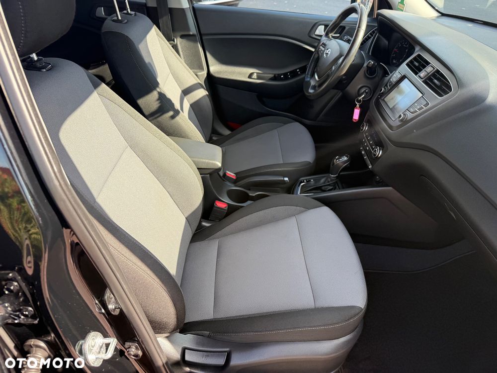 Hyundai i20 blue 1.0 T-GDI DCT Style - 10