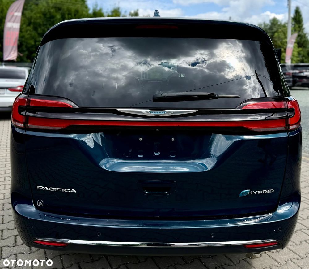 Chrysler Pacifica - 13
