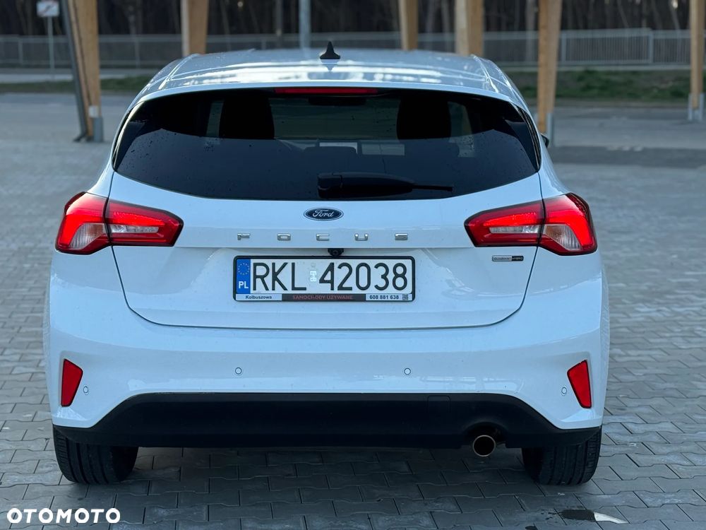 Ford Focus 1.0 EcoBoost Hybrid TITANIUM - 17