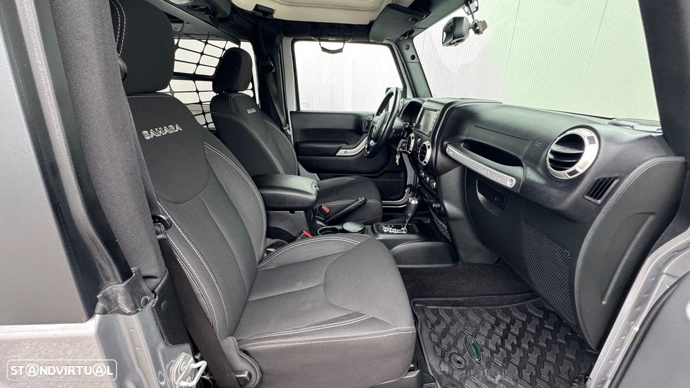 Jeep Wrangler - 14