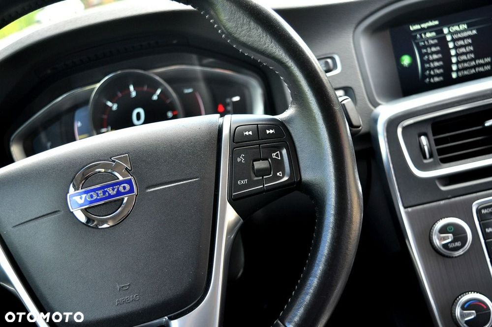 Volvo S60 D2 Drive-E Momentum - 14