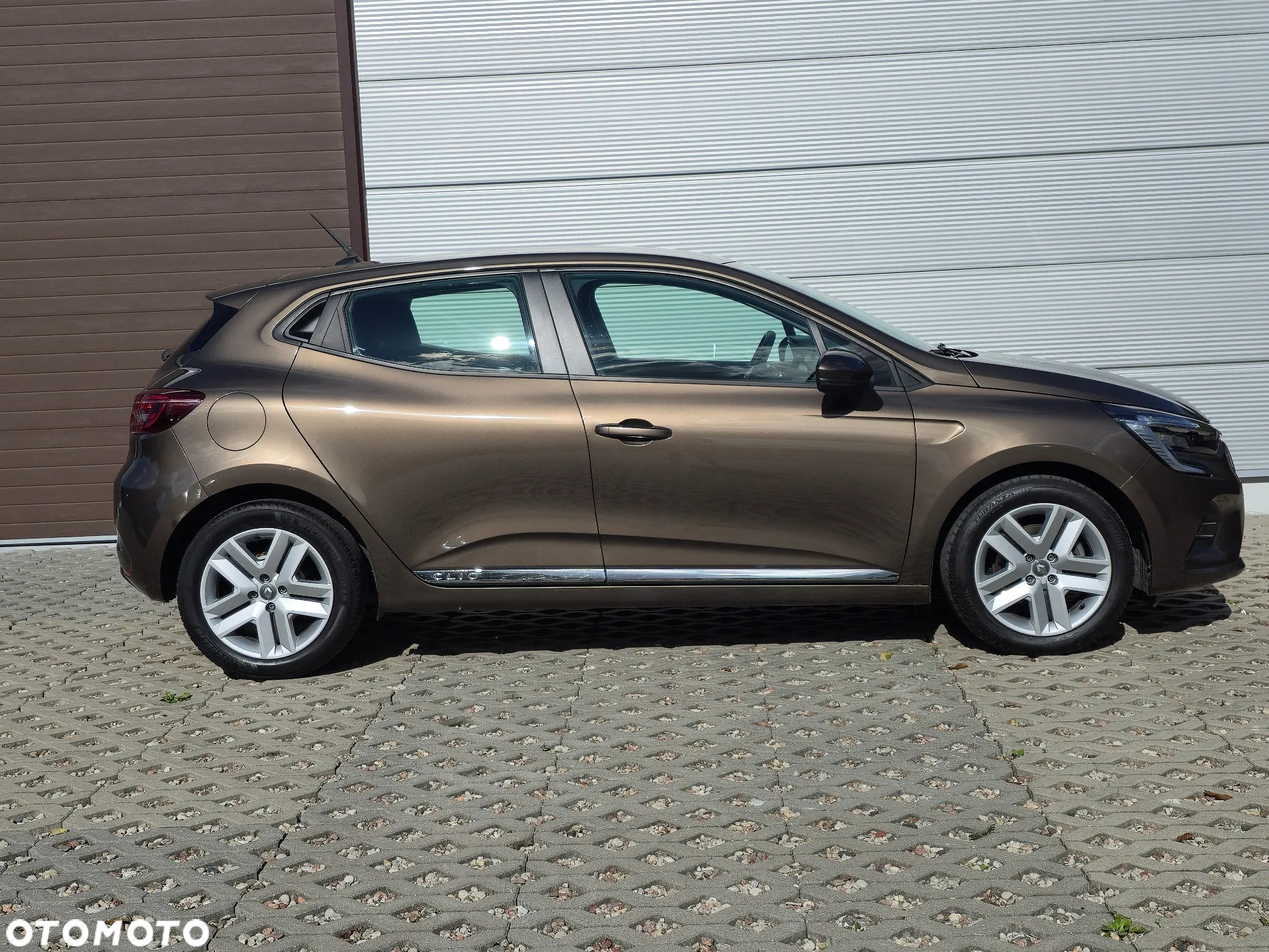 Renault Clio 1.0 TCe Zen Xtronic - 12