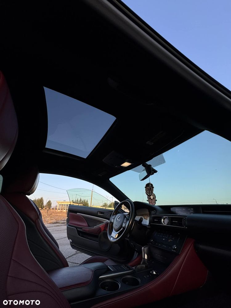 Lexus RC - 19