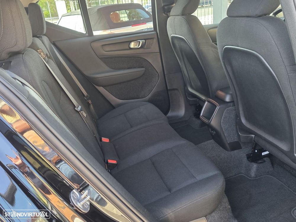 Volvo XC 40 1.5 T2 Essential Auto - 20