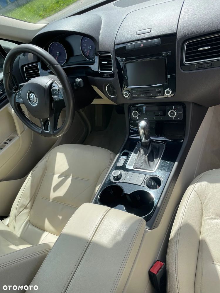 Volkswagen Touareg 3.0 V6 TDI 4XMot BMT - 10