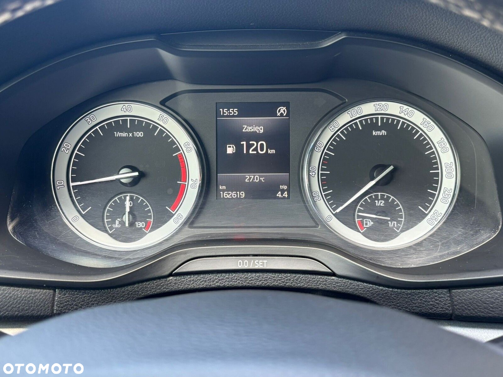 Skoda Karoq 1.5 TSI ACT 4x2 Ambition - 8