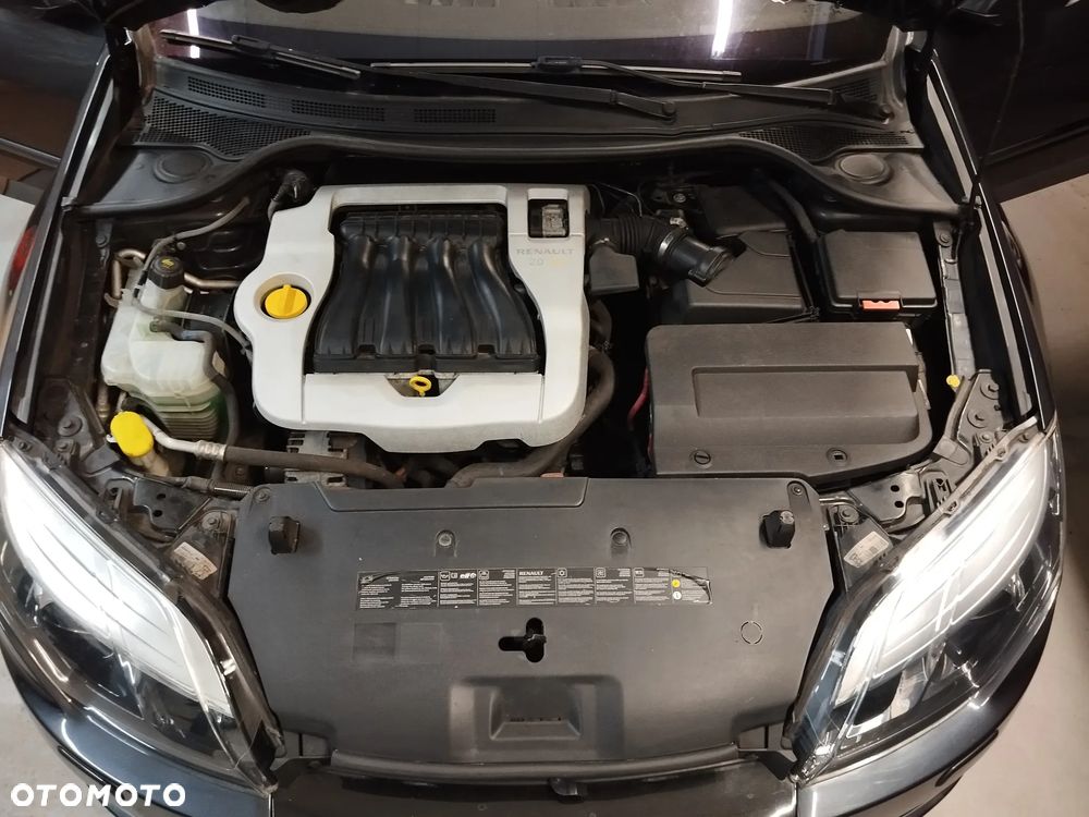 Renault Laguna 2.0 Bose Edition - 17