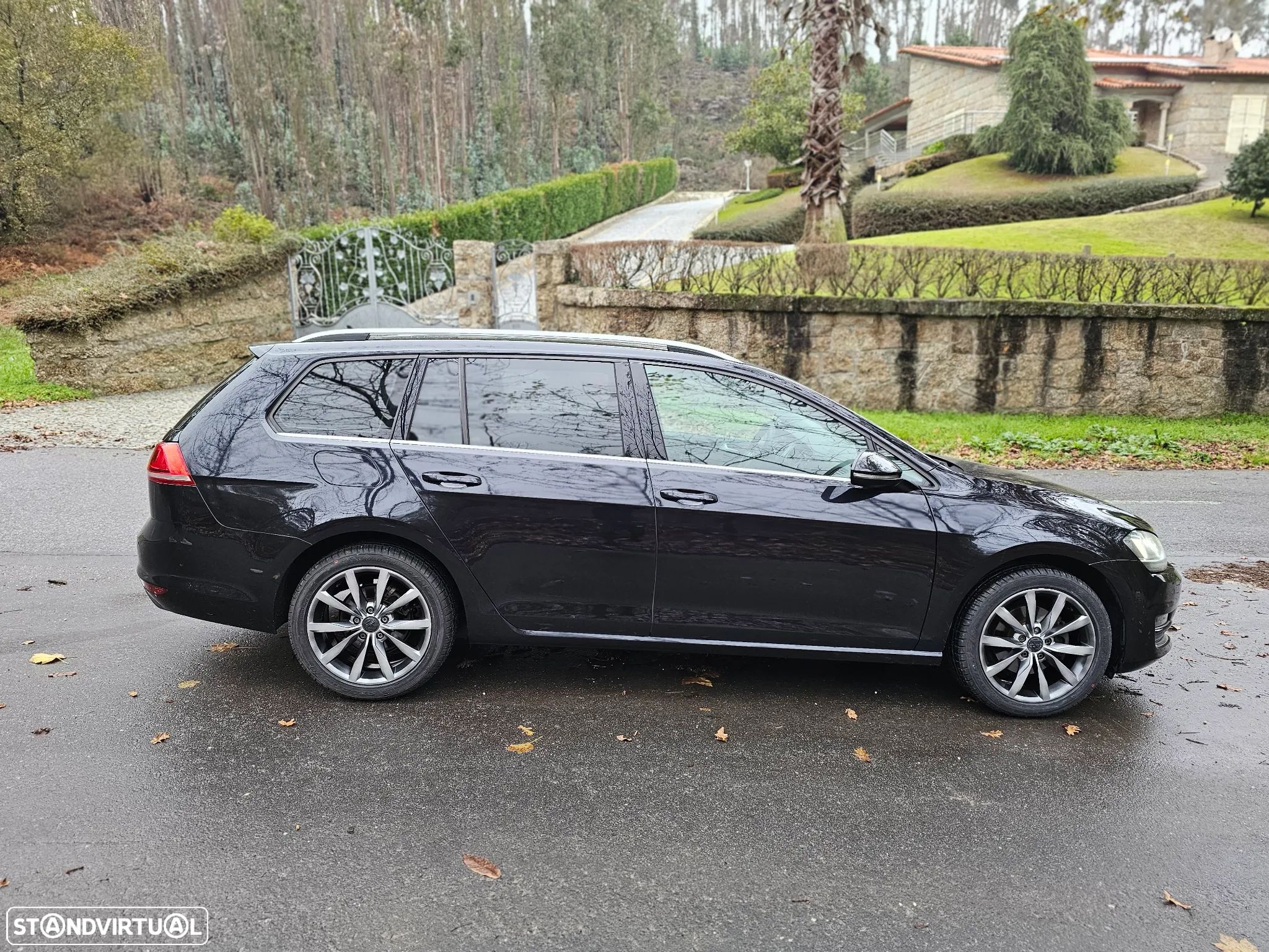 VW Golf Variant 1.6 TDi Highline DSG - 1