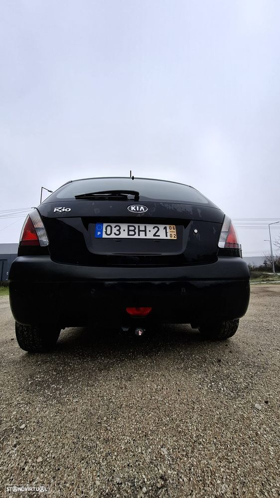 Kia Rio 1.4 LX - 4