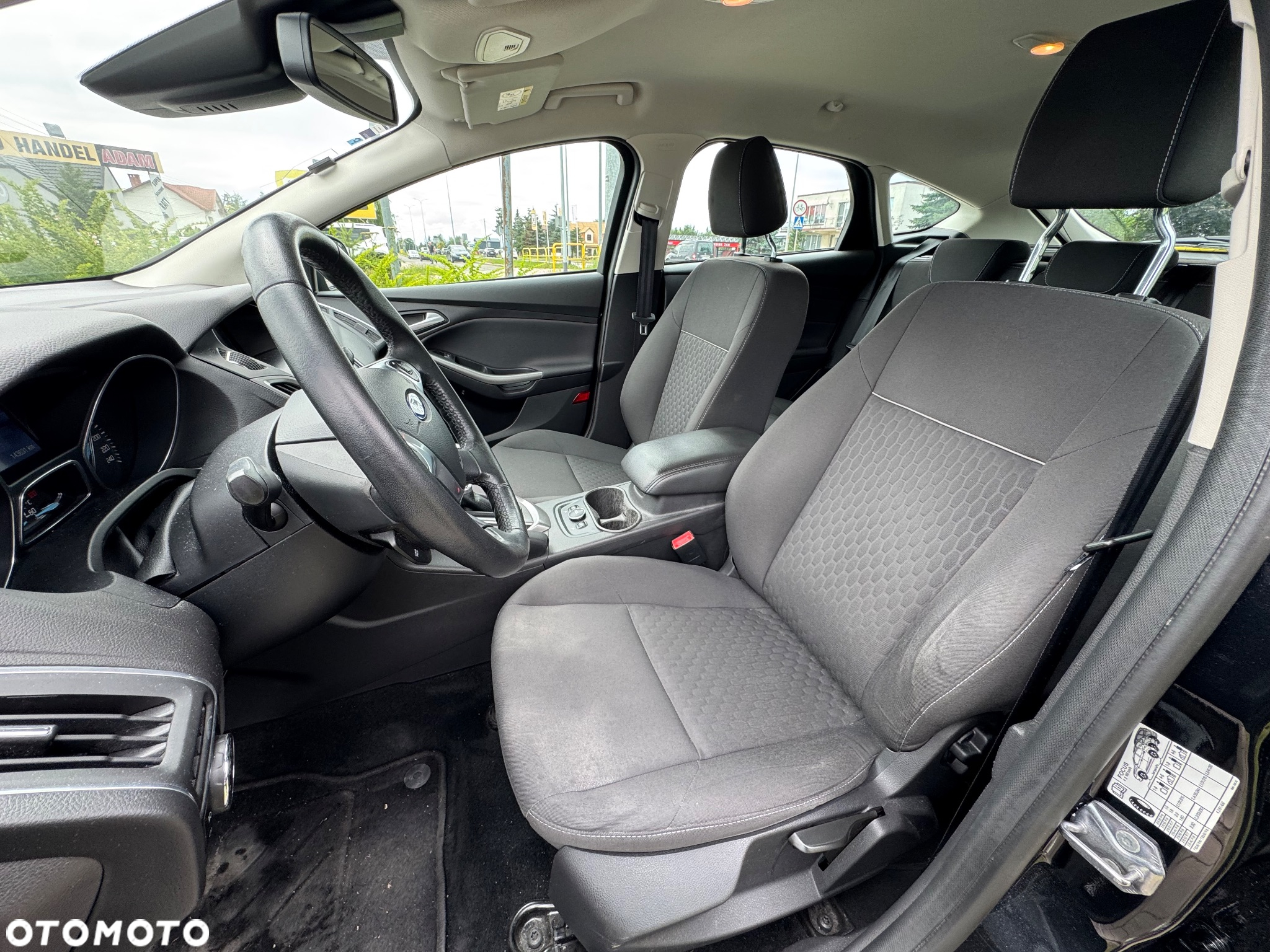 Ford Focus 1.0 EcoBoost Titanium ASS - 9