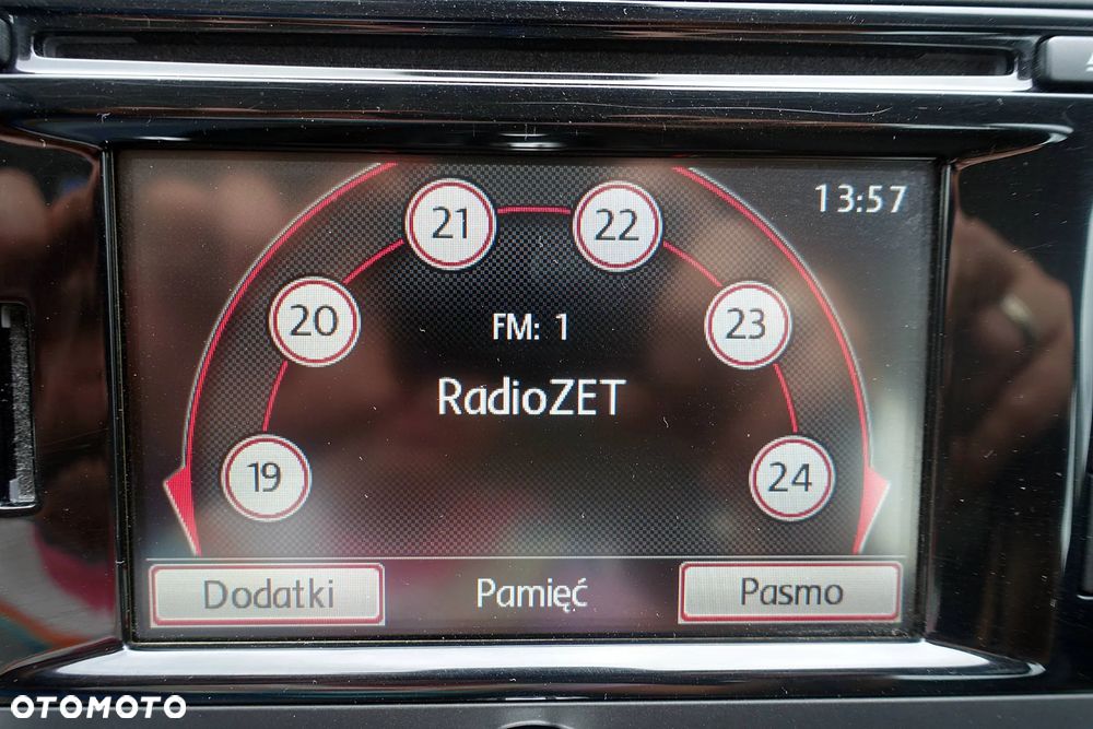 Volkswagen Passat 2.0 TDI DSG BlueMotion Technology Comfortline - 24