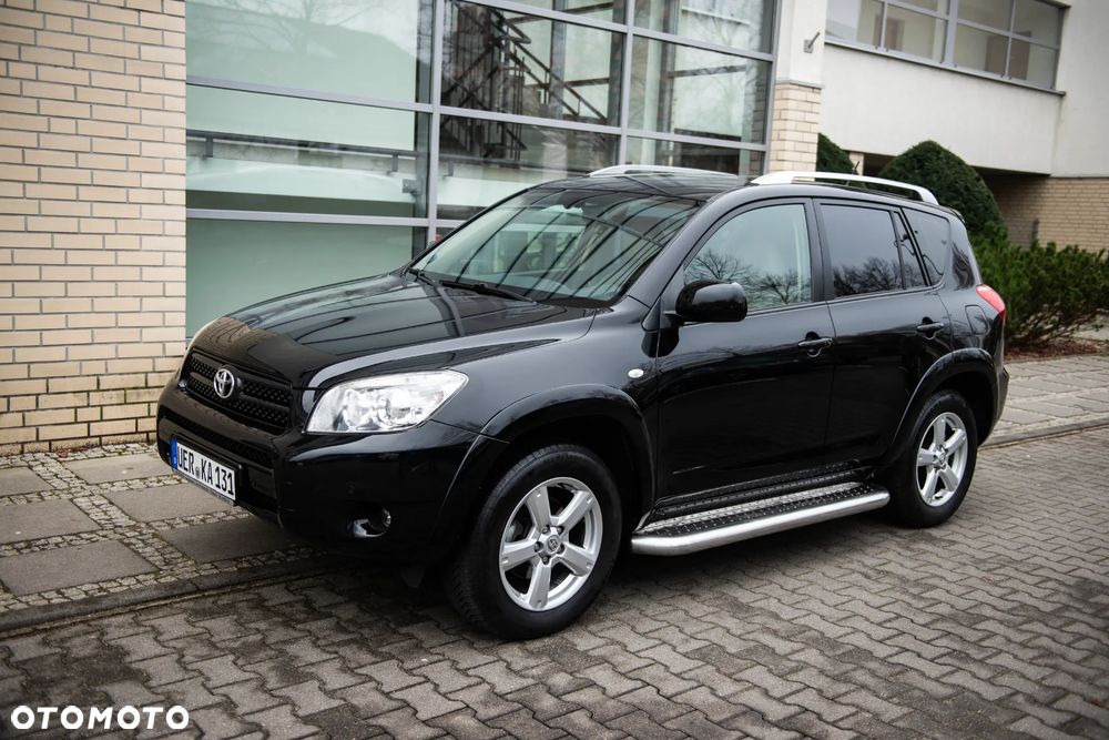 Toyota RAV4 2.0 4x4 Automatik Executive - 2