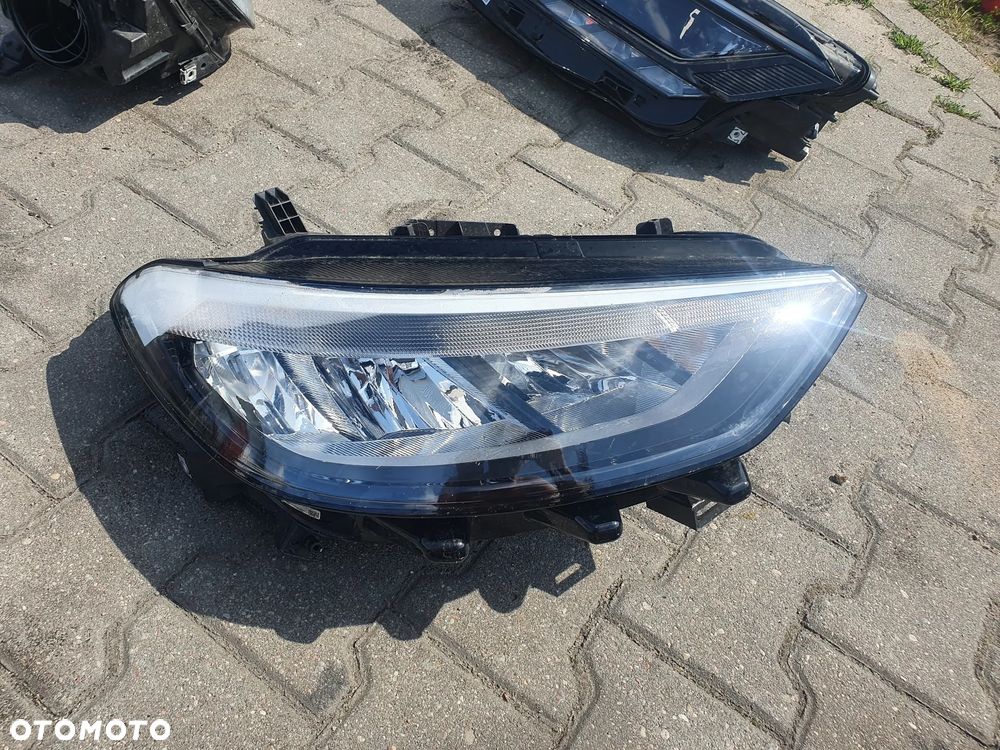 LAMPA PRZEDNIA PRAWA VW ID3 10C941006A