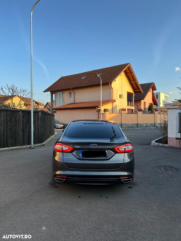Ford Mondeo 2.0 TDCI PowerShift AWD Titanium - 5